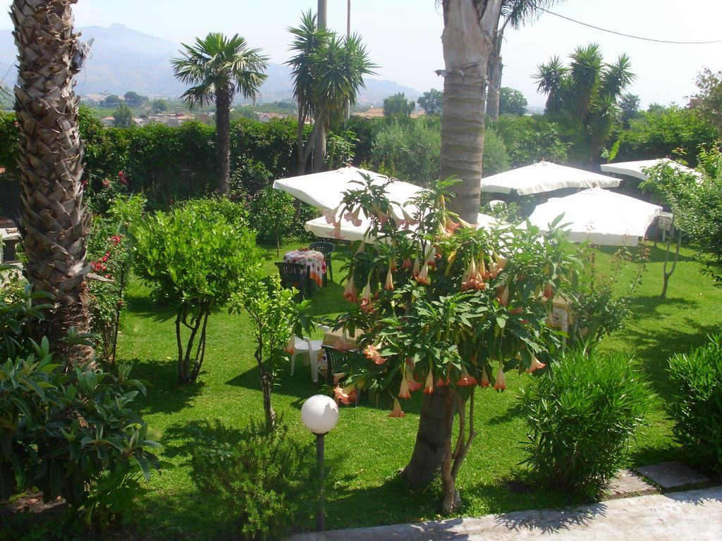 Villa Delle Vacanze Фьюмефреддо-ди-Сицилия Экстерьер фото
