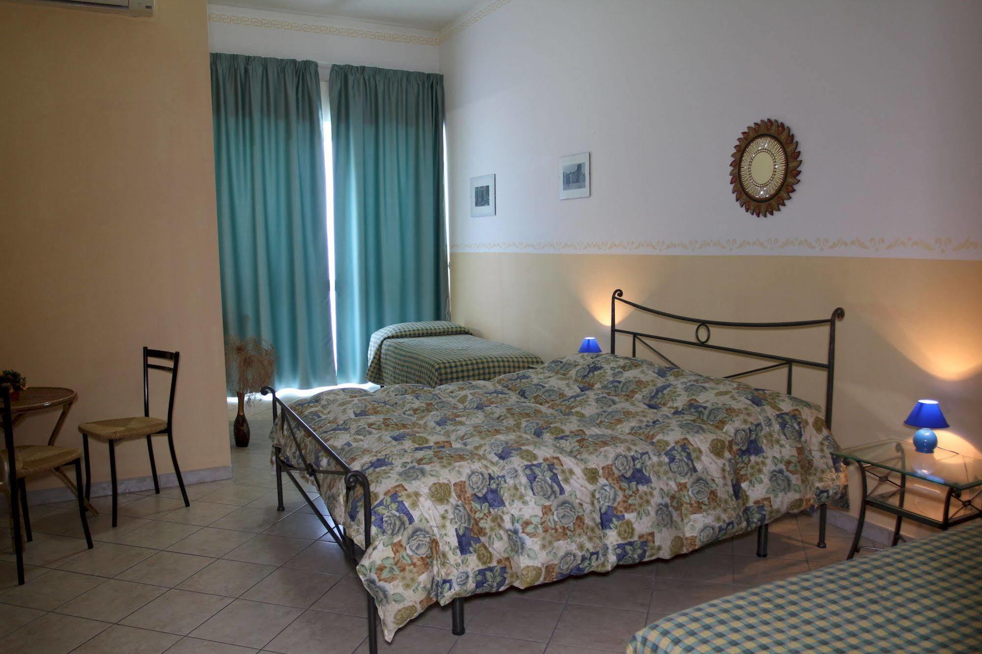 Villa Delle Vacanze Фьюмефреддо-ди-Сицилия Экстерьер фото